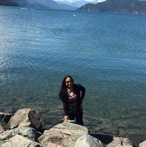 Meet your Posher, Elyjane